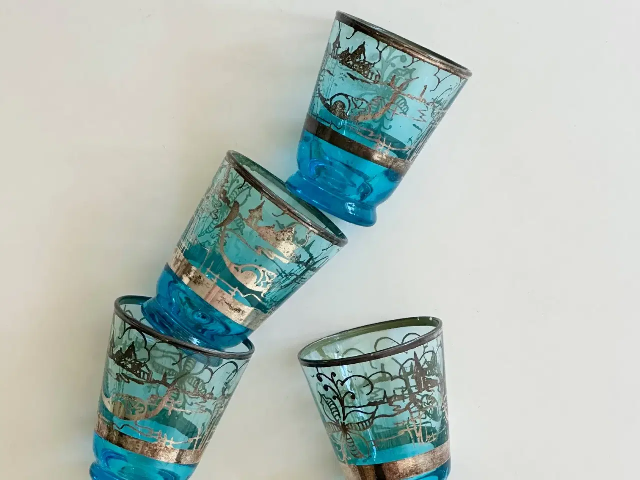 Billede 4 - Venitianske snapseglas, 4 stk samlet