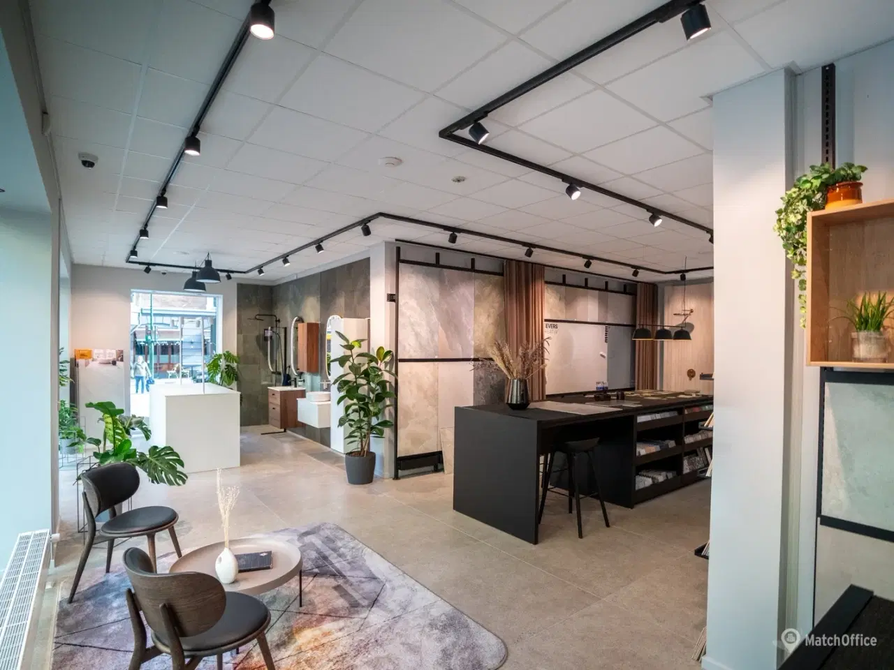 Billede 11 - SÆLGES: Stilren erhvervsandel med markant hjørneplacering og højt afkast – midt på Frederiksberg