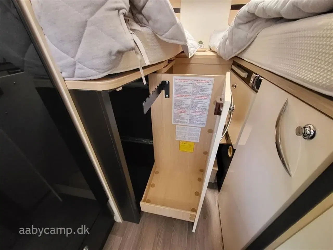 Billede 16 - 2024 - Autostar Performance 680 LJ-FD Automatgear. Solceller. 200 Ah Lithium Batteri. 2000w Inverter. Varme på Spildevandstank. Cykelstativ med El hejs. KUN 5500 KM!!!