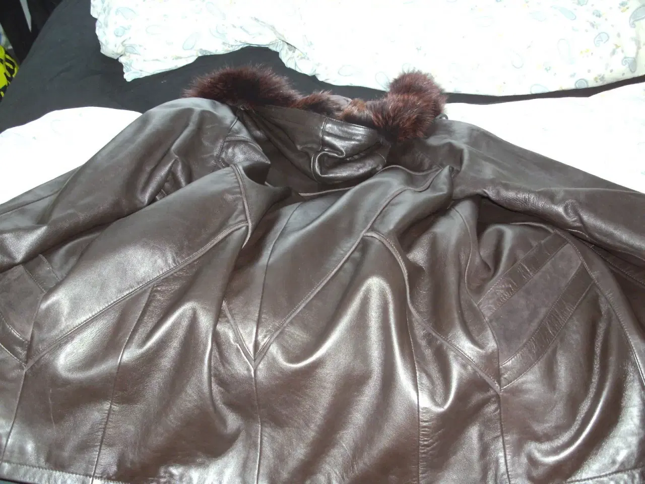 Billede 3 - Skind jakke / frakke