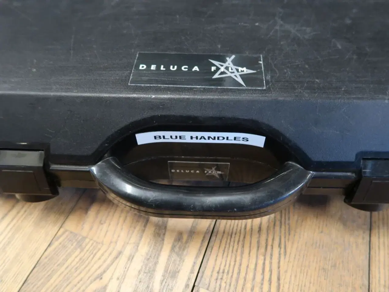 Billede 4 - Transportkasse med blue handles