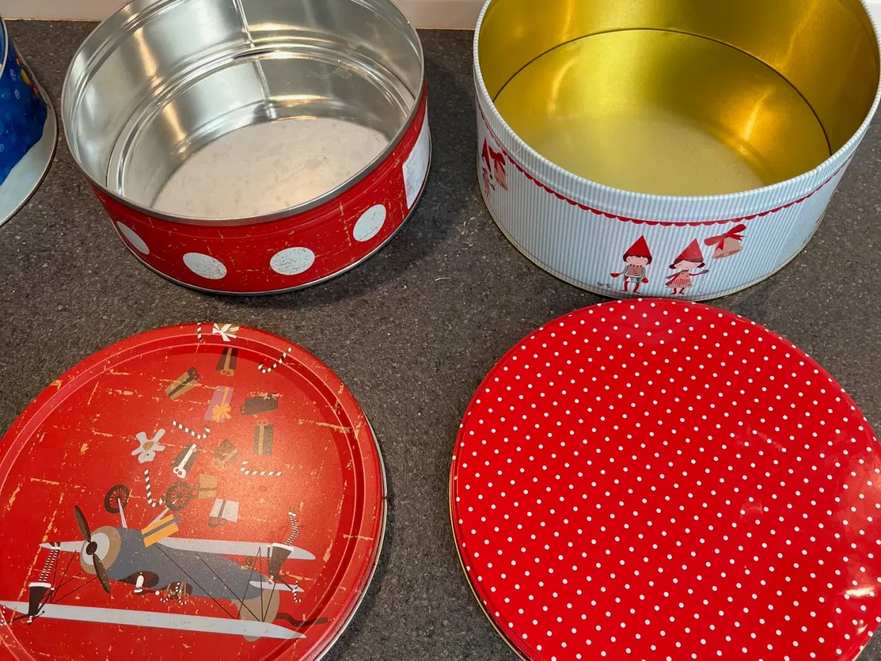 Billede 5 - Charmerende sæt med 5 julekagedåser