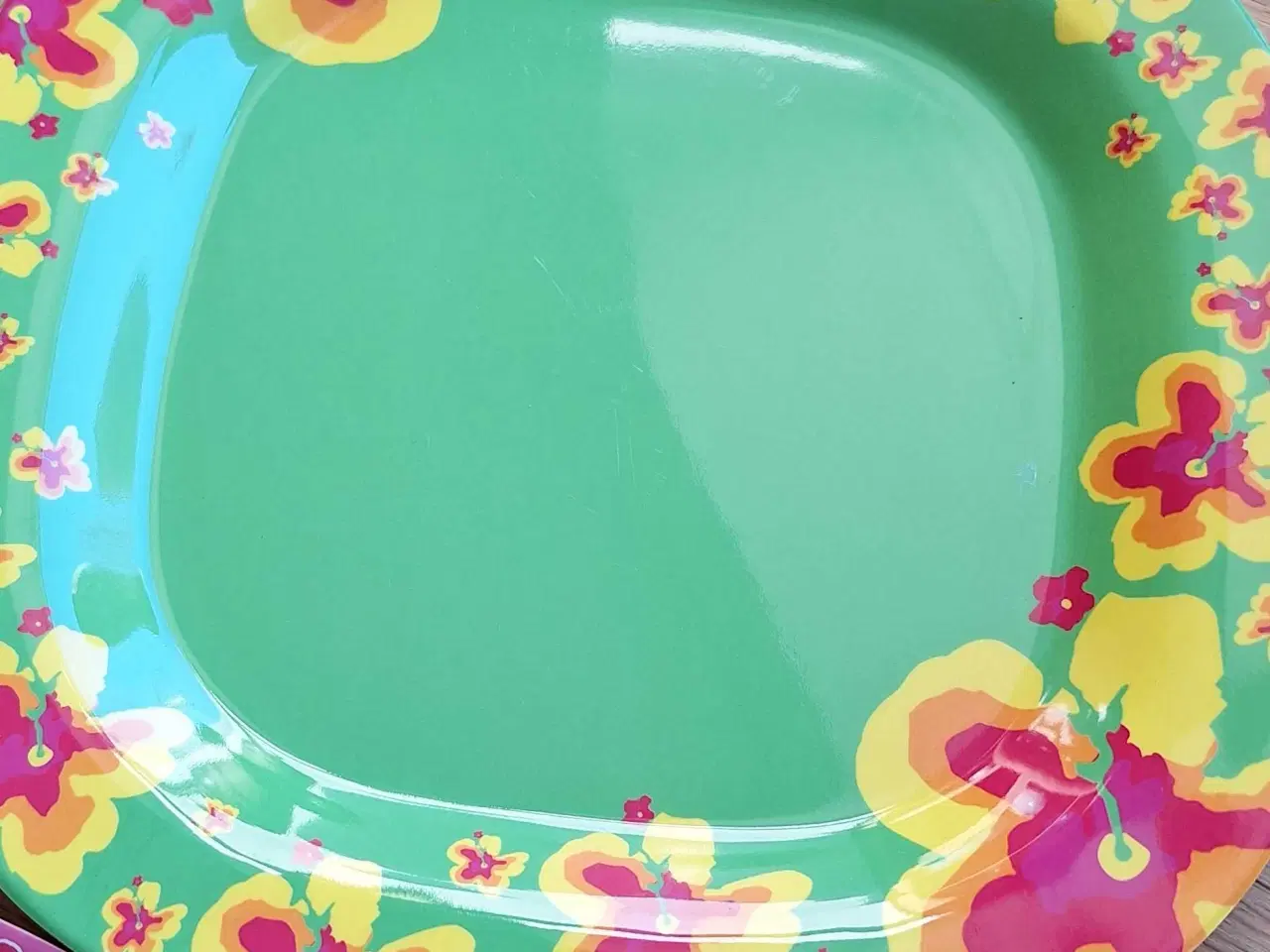 Billede 4 - Melamin tallerkener 