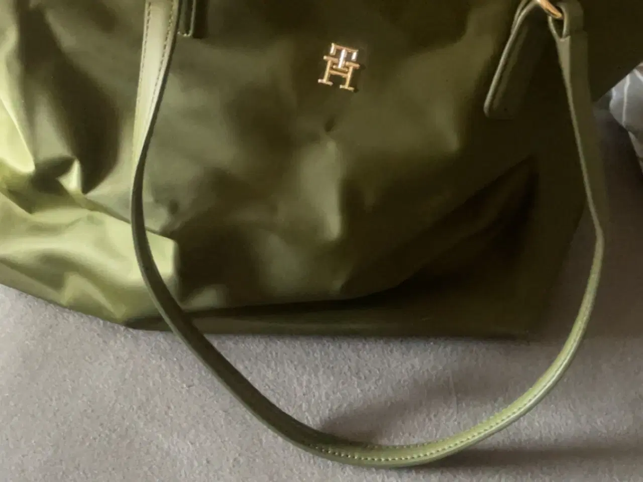 Billede 1 - Tommy Hilfiger taske