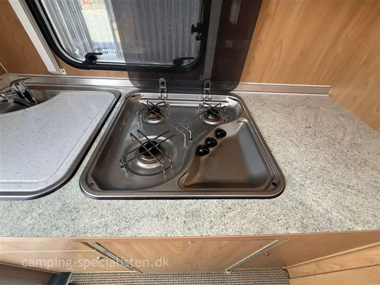 Billede 7 - 2005 - Bürstner Ventana 470 TL   Bürstner Ventana 470 TL 2005 - Se den nu hos Camping-Specialisten.dk