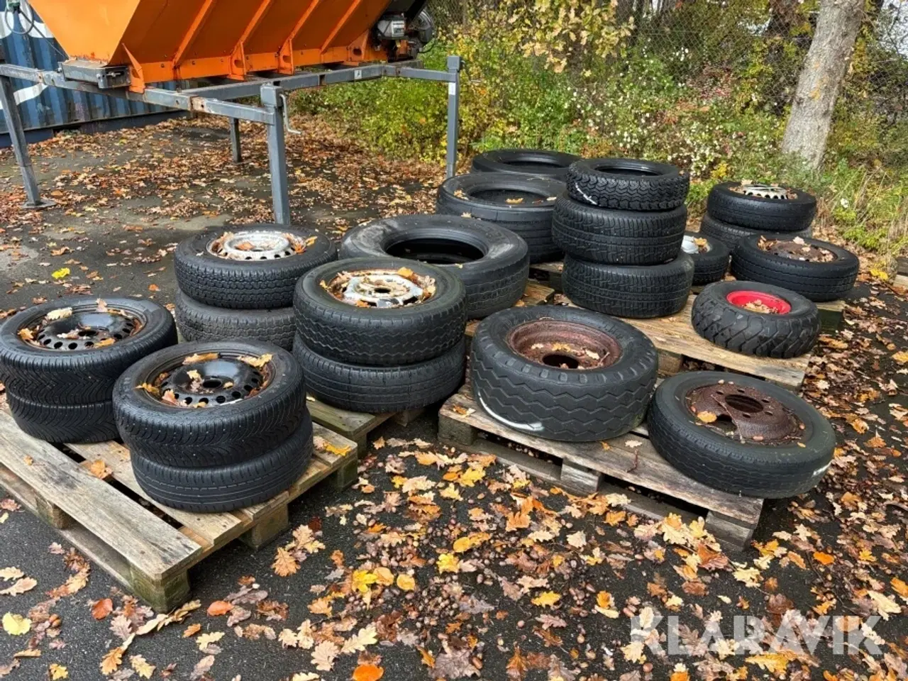 Billede 1 - Blandet hjul/dæk