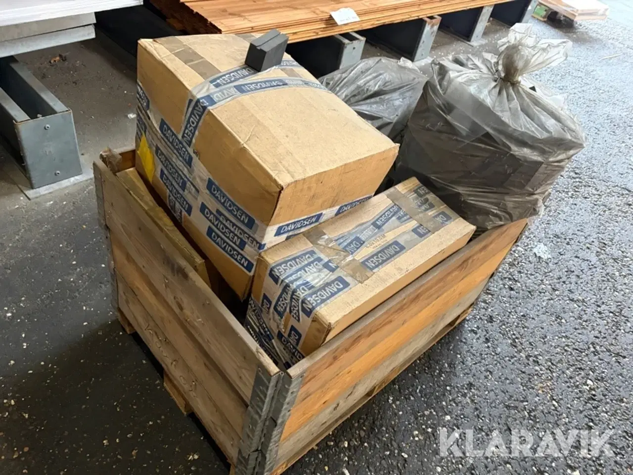 Billede 1 - Underdele terrasseforhøjere / kiler 1 palle