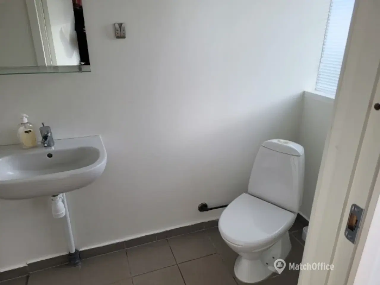 Billede 5 - 56 m2 opvarmet Kontor Lager eller produktion