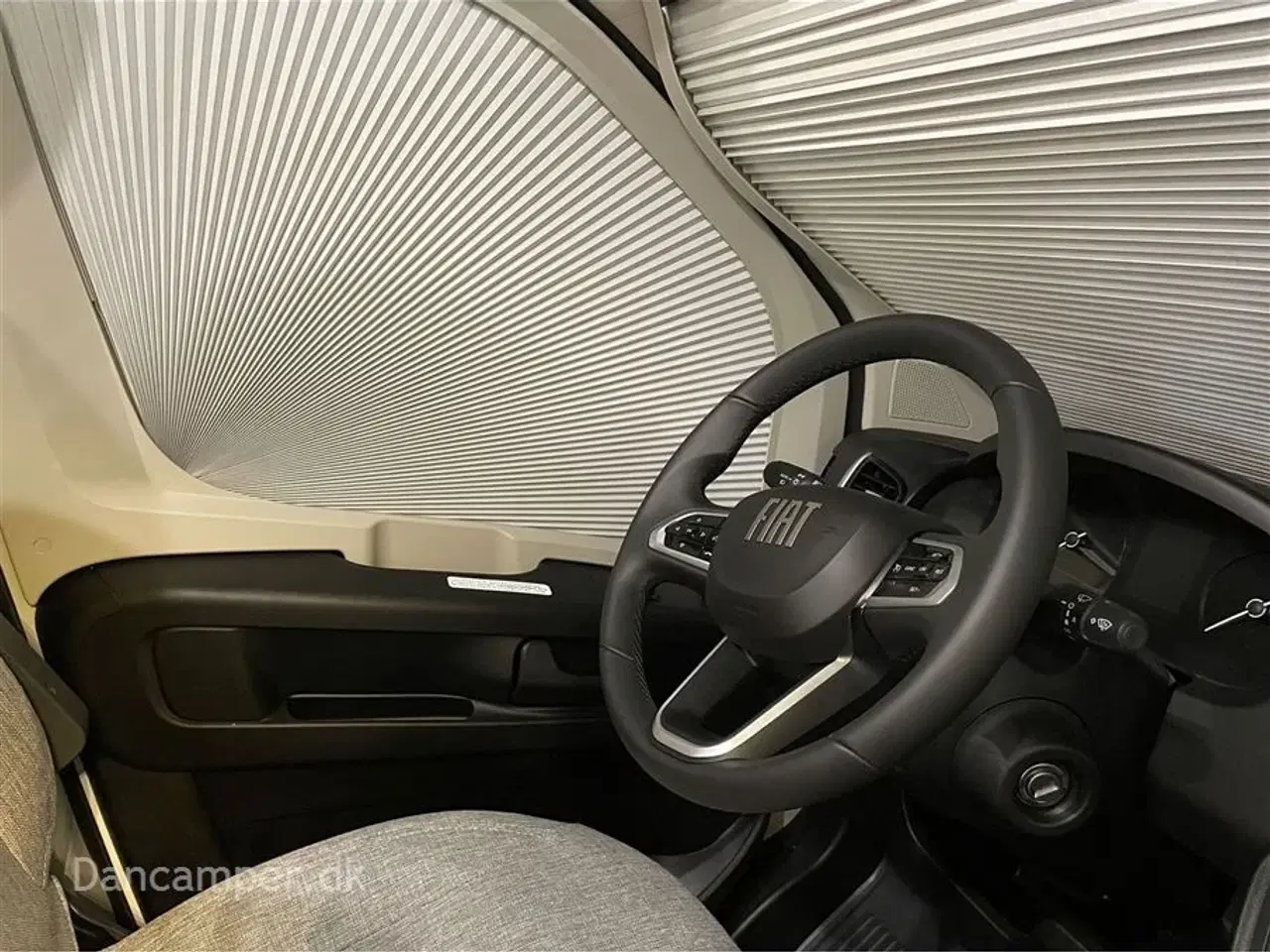 Billede 10 - 2026 - Chausson 797 Chausson 797 Ultimate Line, 140 HK, 8-trins automatgearkasse, solcelle. sænkeseng, alu.fælge og adaptiv fartpilot