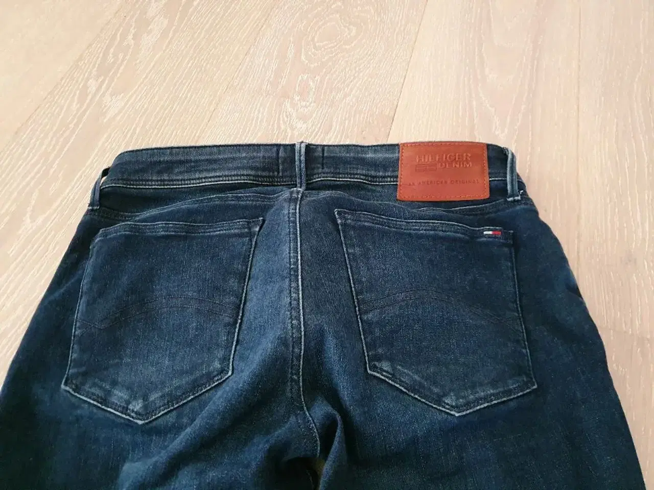 Billede 3 - Jeans- tommy hilfiger
