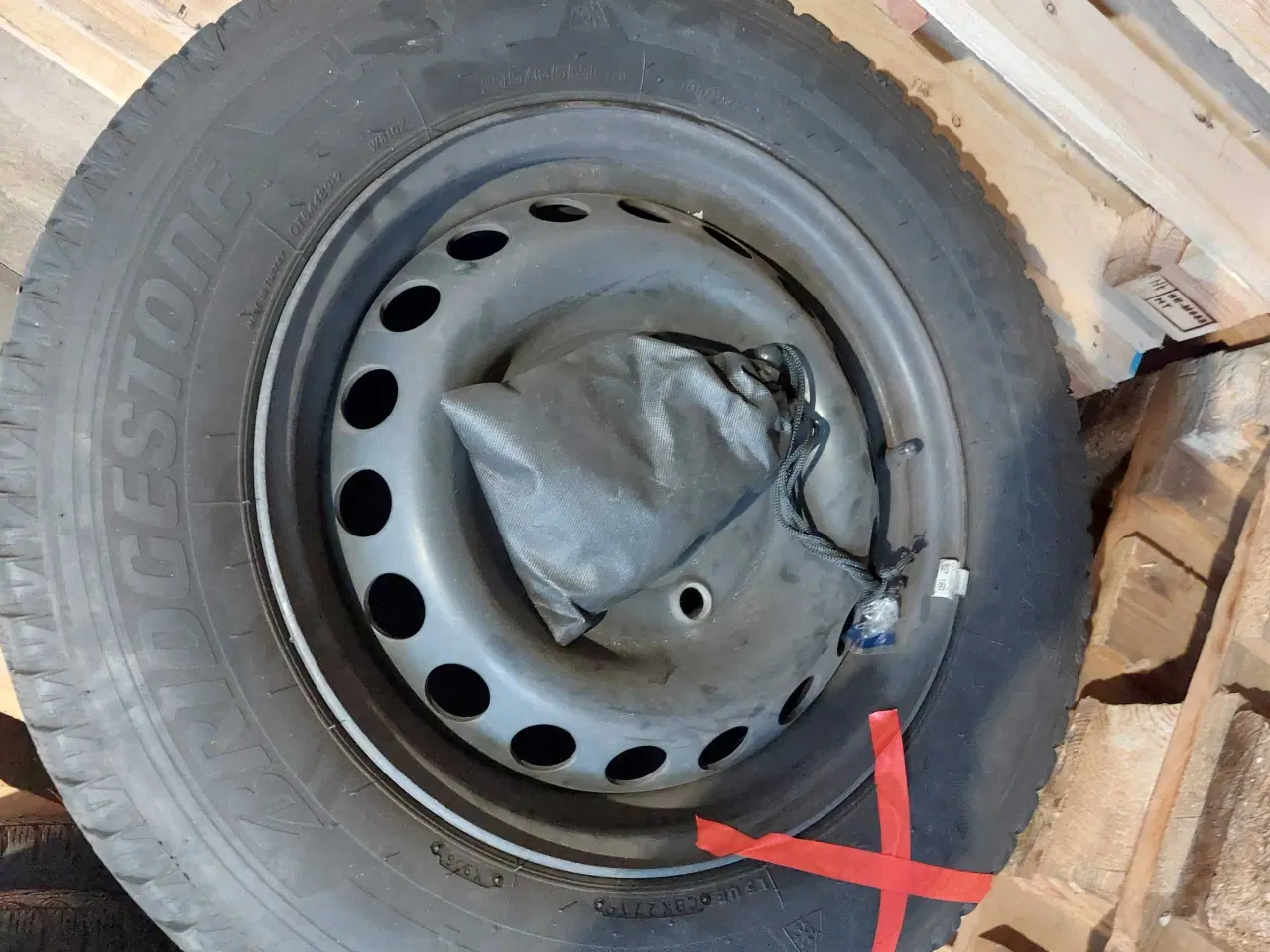 Billede 2 - Ford tourneo 16" vinterhjul 