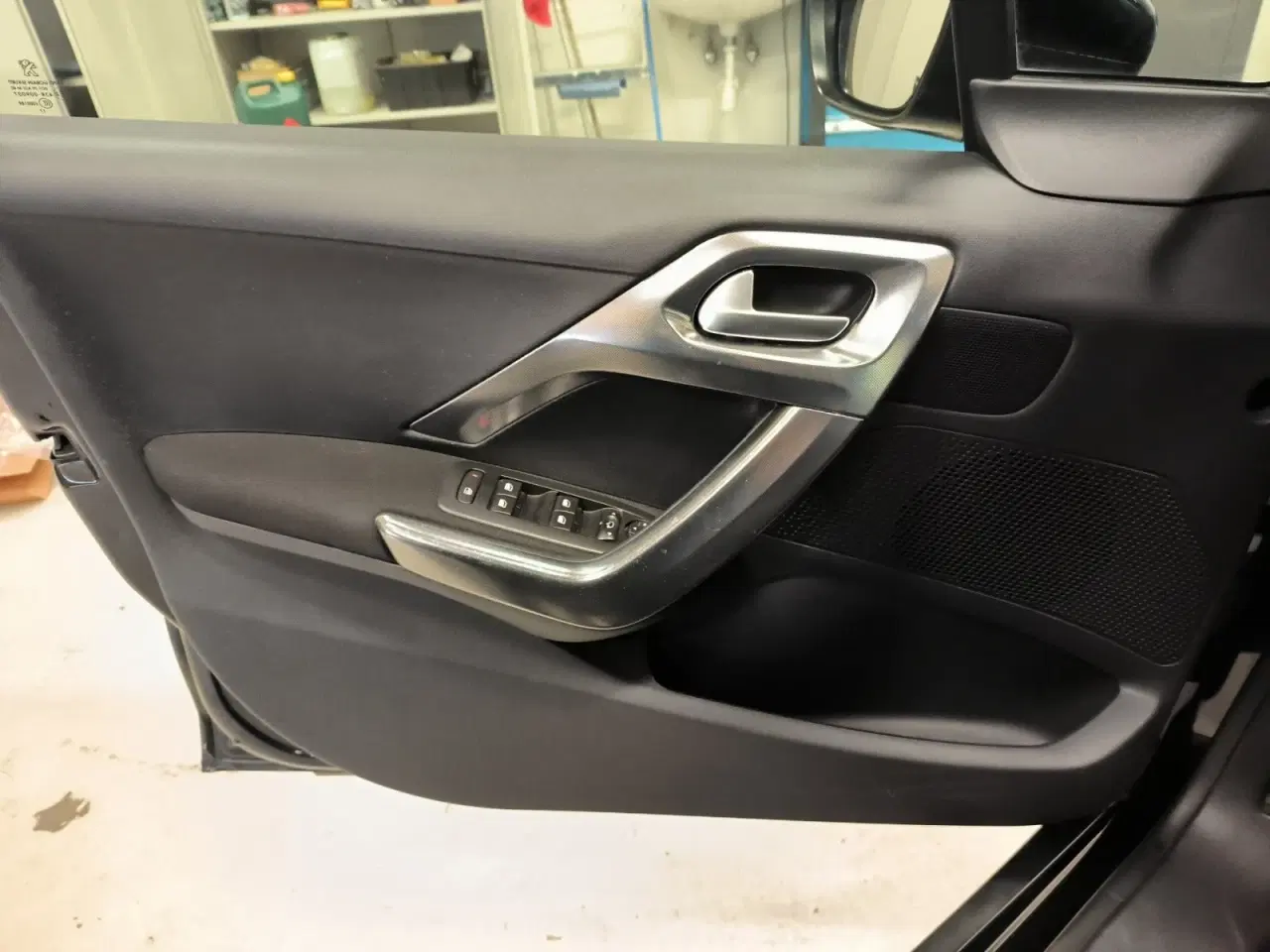 Billede 12 - Peugeot 2008 1,6 BlueHDi 100 Allure Sky