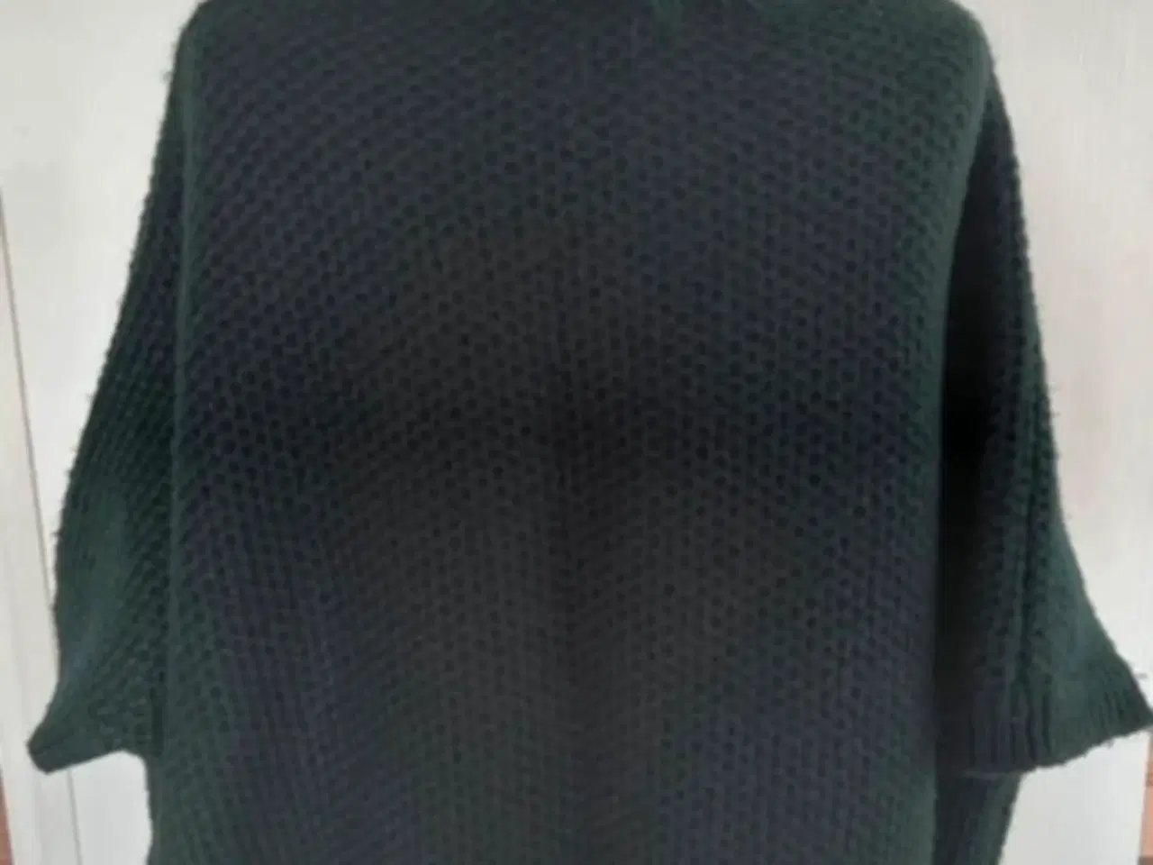 Billede 2 - Poncho med pelskrave. Grøn. Uld. 