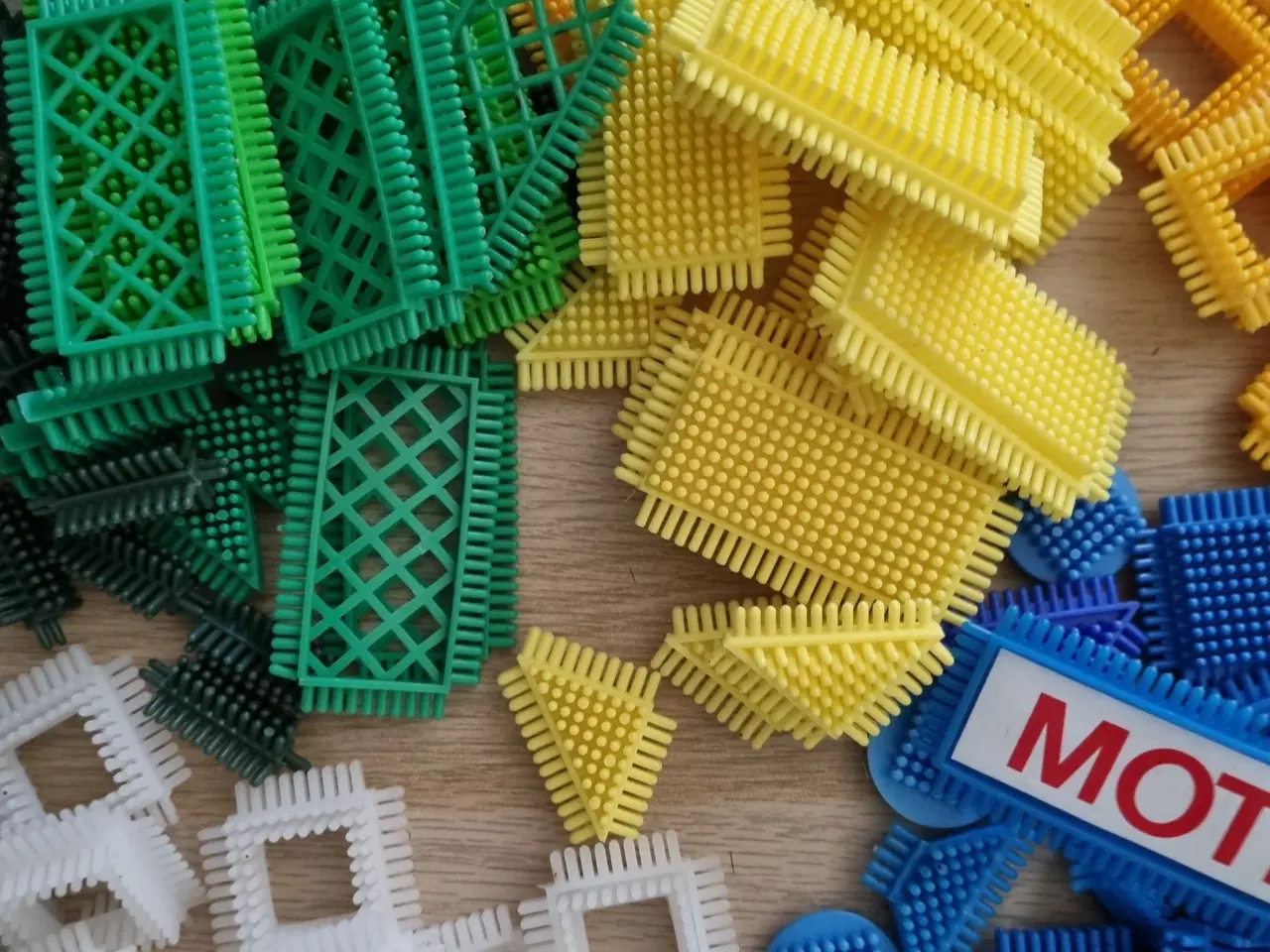 Billede 2 - Kolczatka byggesæt/klodser 1990