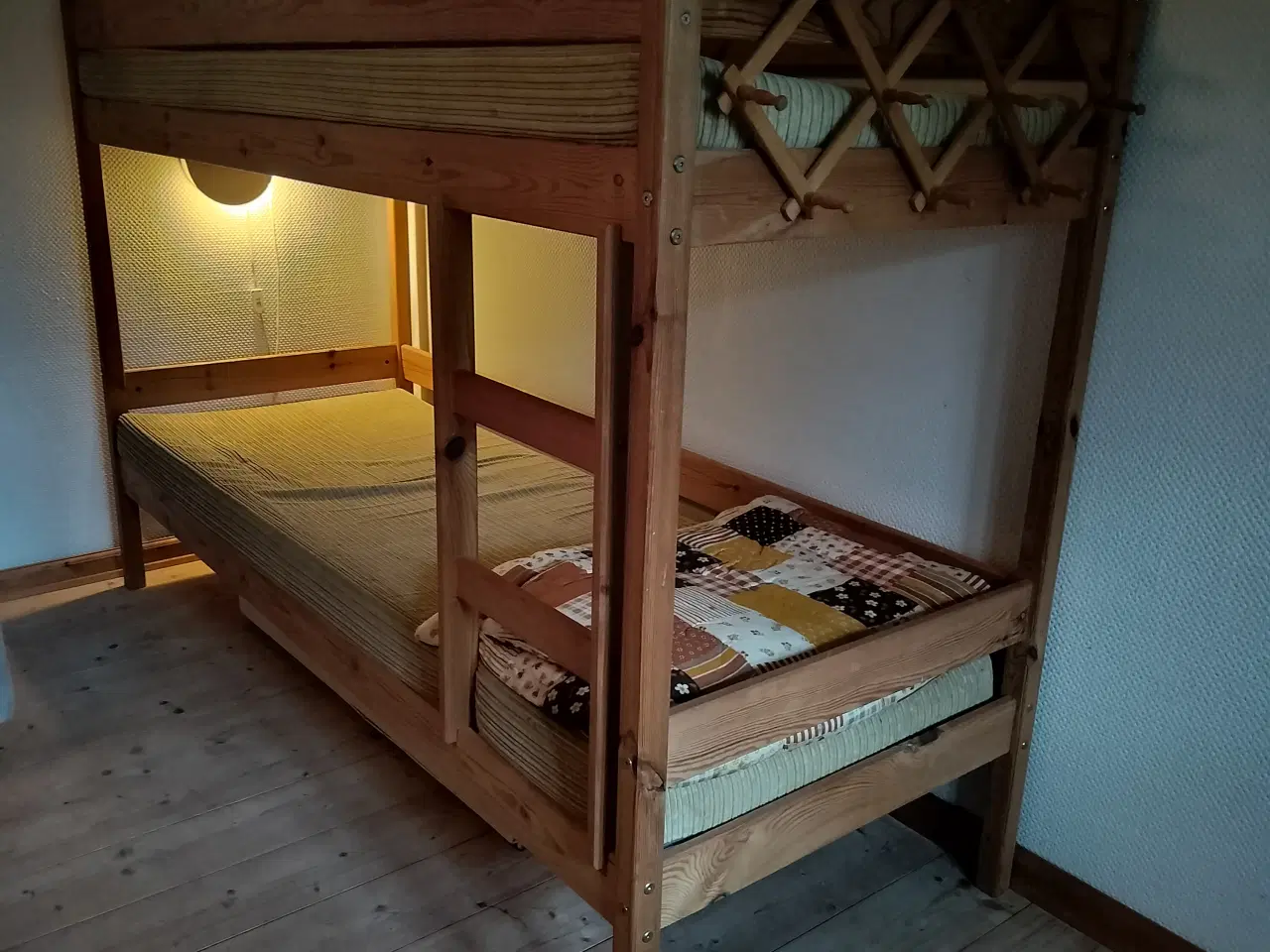 Billede 1 - Køjeseng gammel 