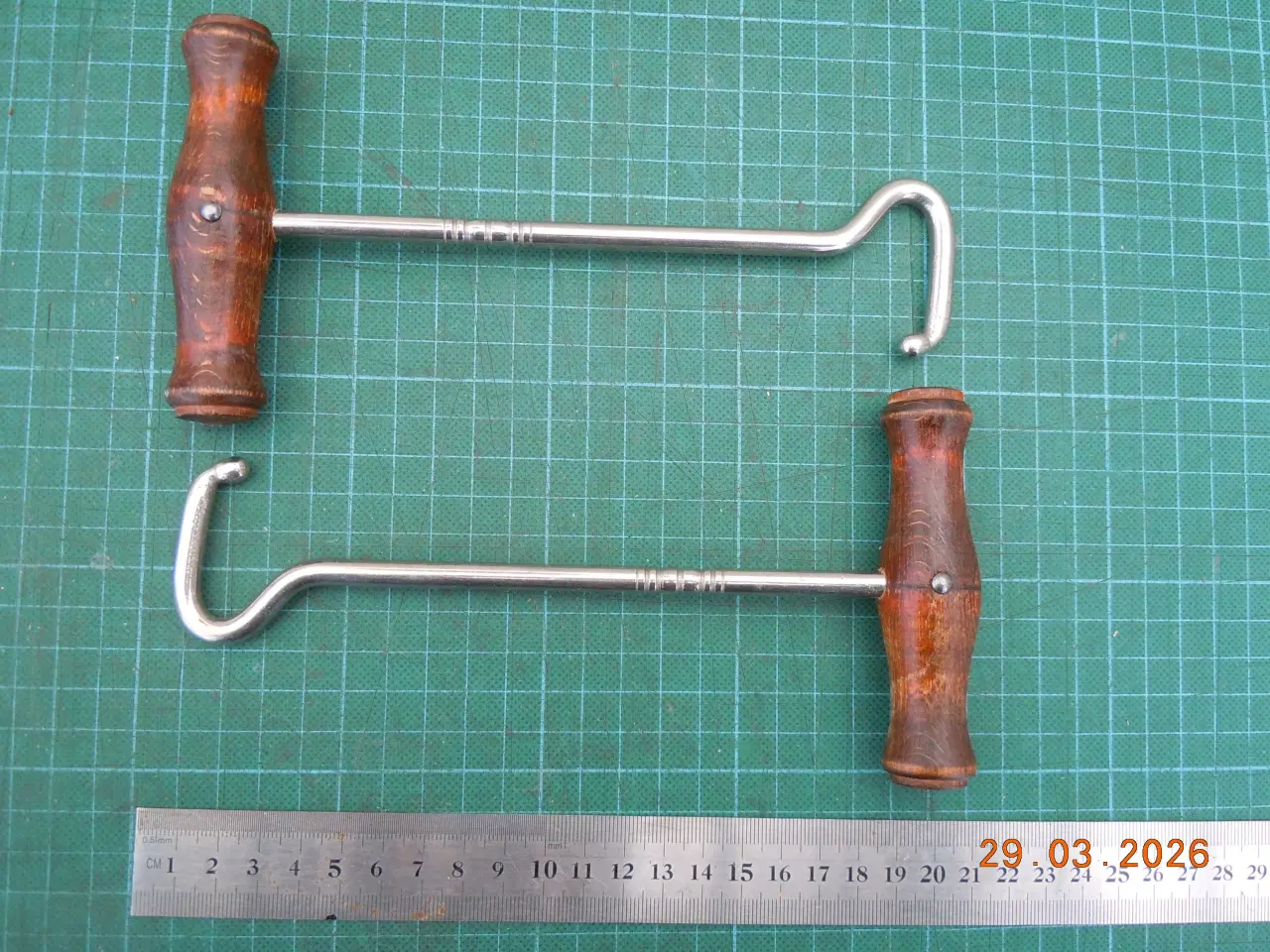 Billede 3 - Støvlekroge, godt gammelt sæt.