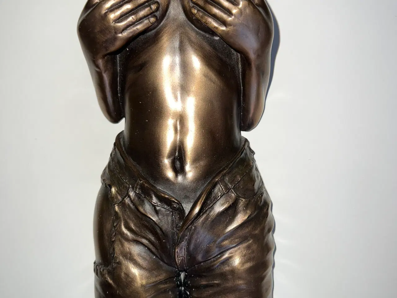 Billede 5 - Kvindekrop figur til vægophæng