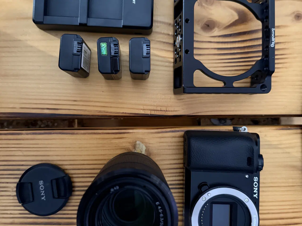 Billede 1 - Sony a6000 inkl. objektiv og tilbehør