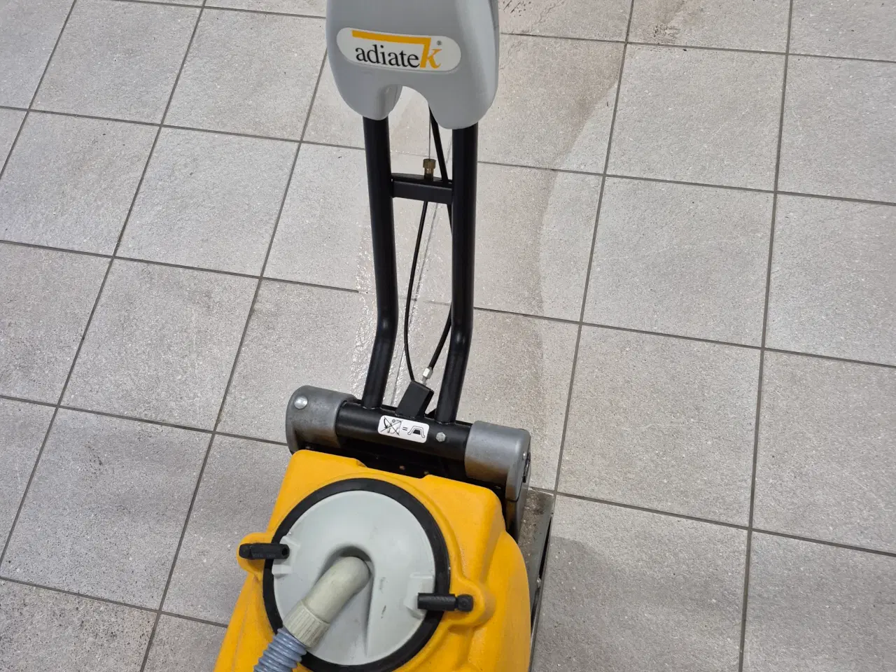 Billede 3 - Gulvvasker Adiatek.