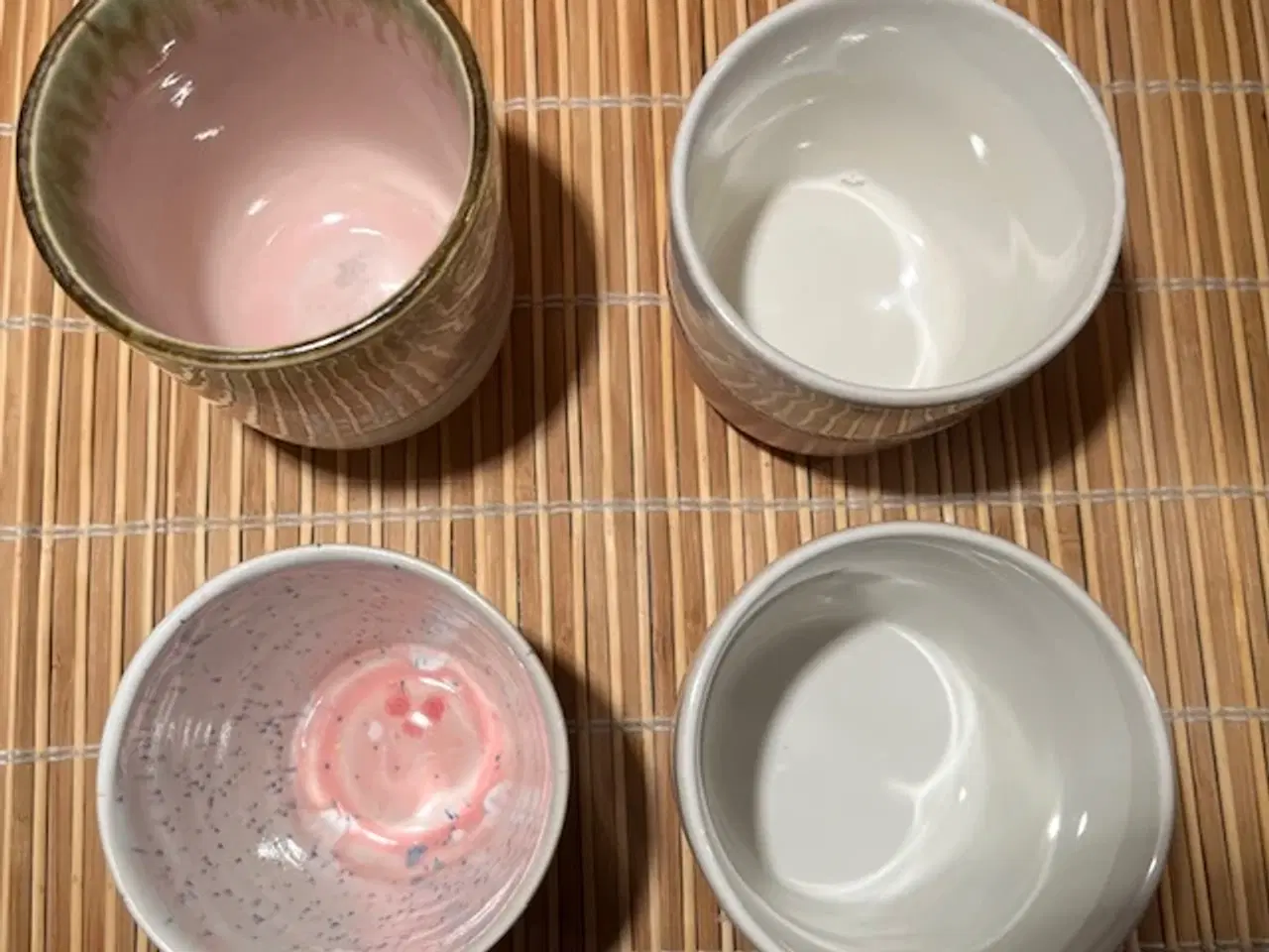 Billede 4 - Håndlavede keramik kopper sæt i lyse farver