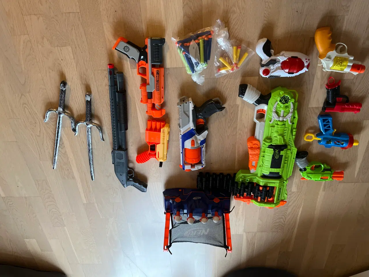 Billede 1 - Nerfguns, skydeskive m.v.