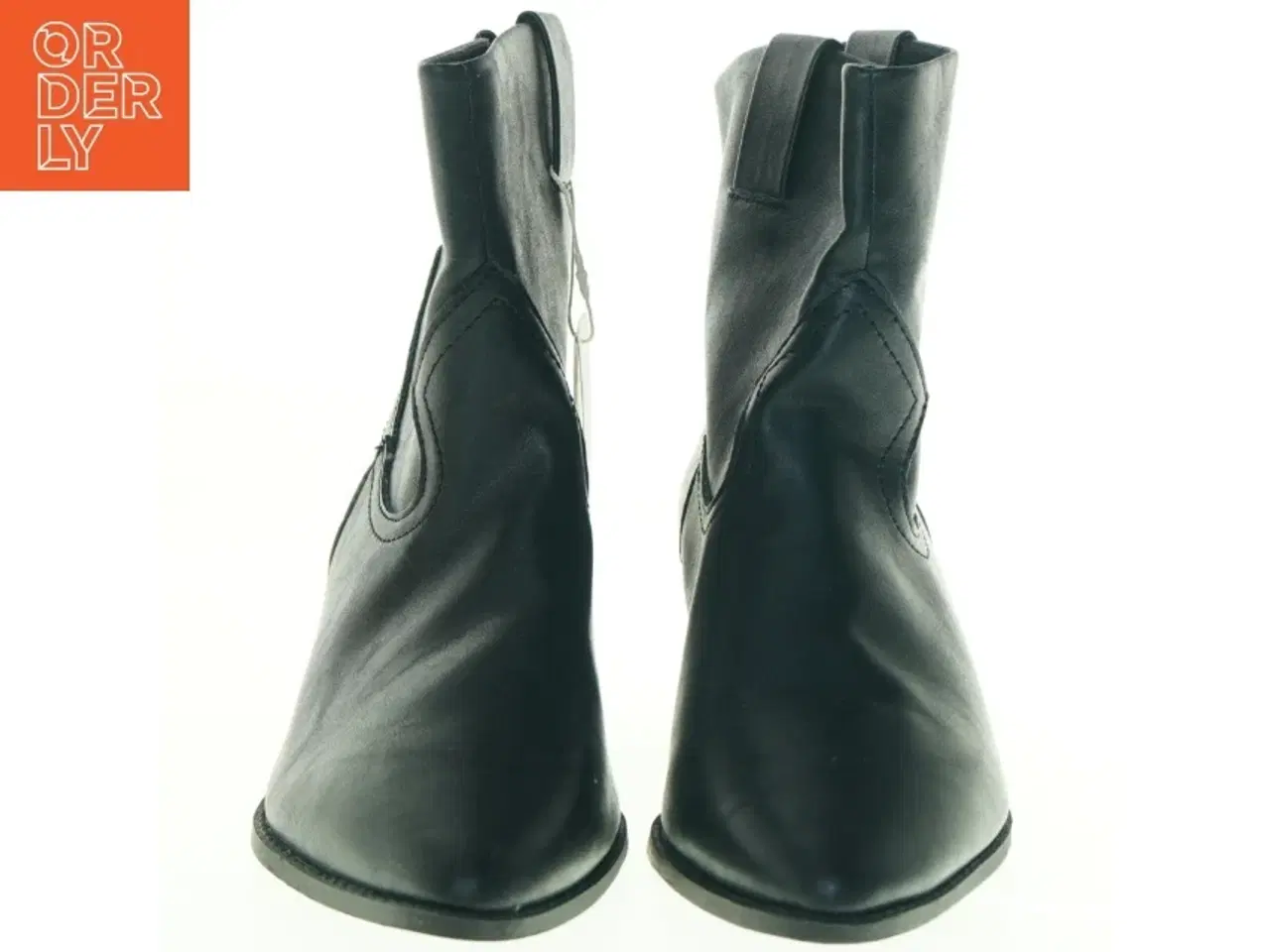 Billede 5 - Sorte læder ankelstøvler fra Pullbear Collection (str. 39)