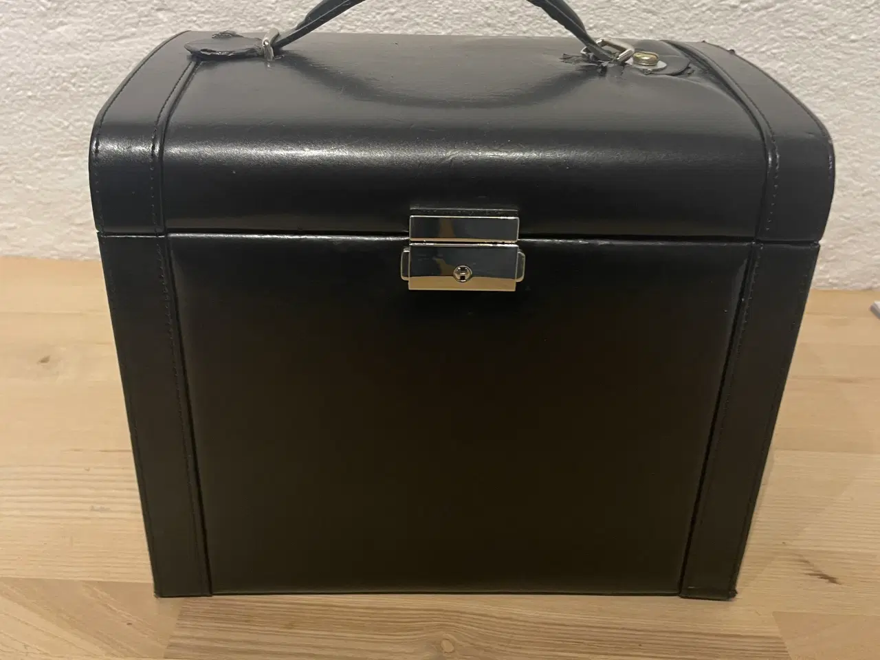 Billede 1 - Stort smykkeskrin