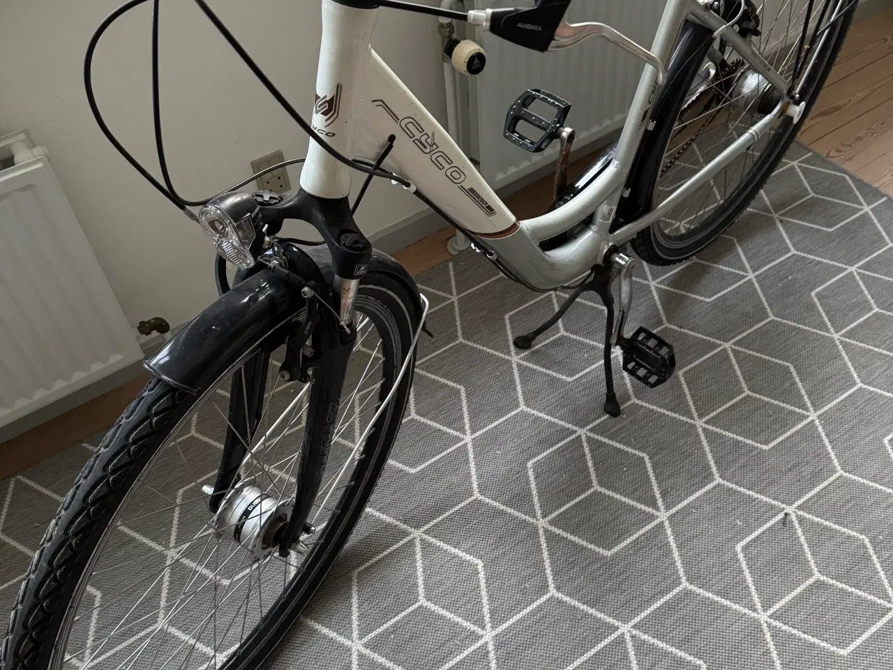 Billede 2 - Cyco premium damecykel