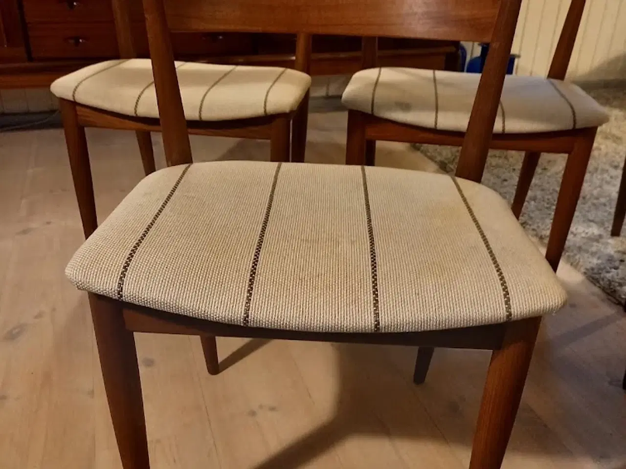 Billede 2 - 6 spisebordsstole fra Farstrup møbelfabrik