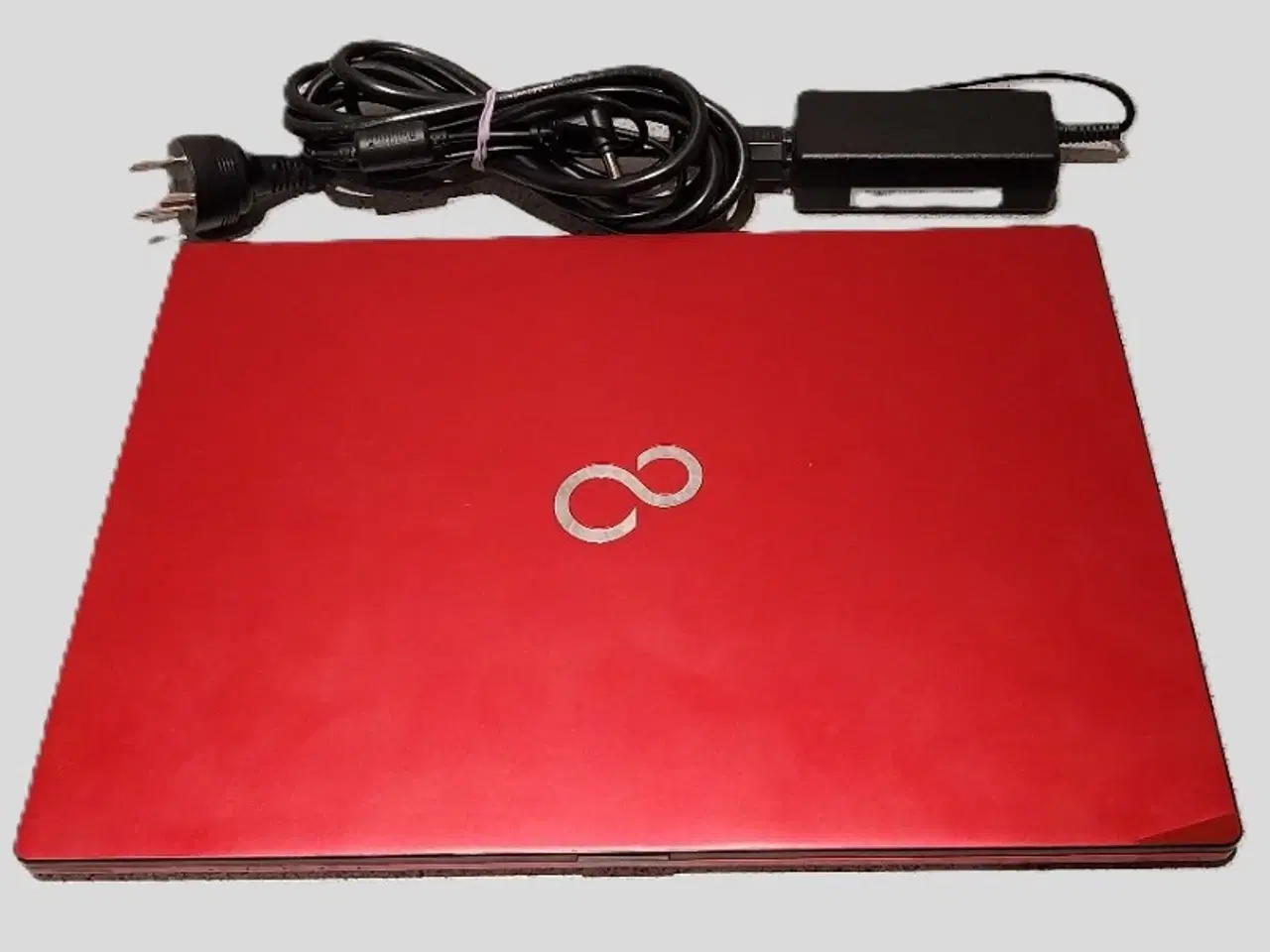 Billede 2 - Fujitsu Lifebook U904 Red Edition 14"