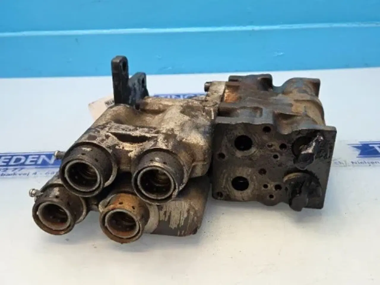 Billede 16 - Ford 8340 Styreventil 81864873