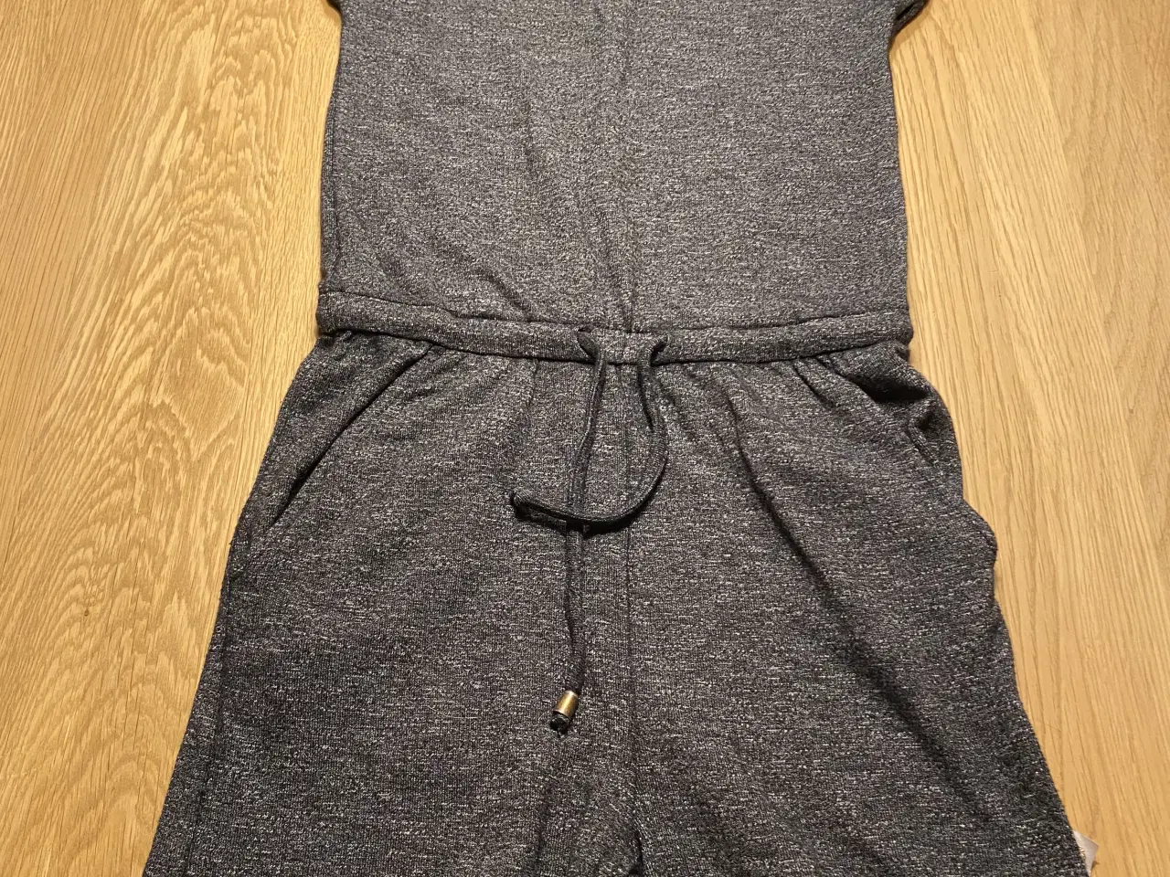 Billede 11 - Kjole, nederdel. Sweat mm str. 152 og xxs