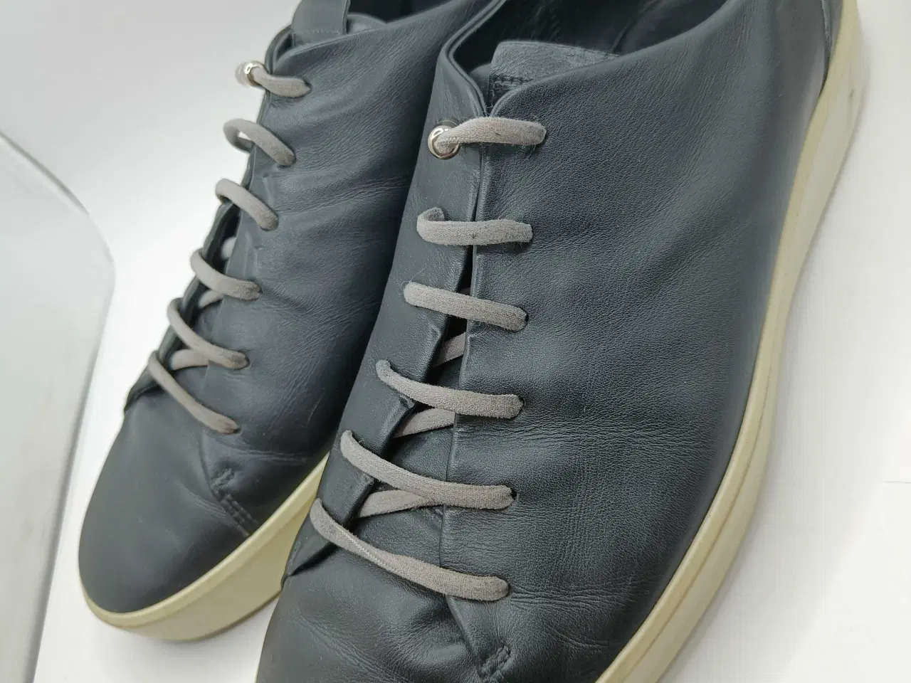 Billede 3 - Ecco sort læder sko 45str 