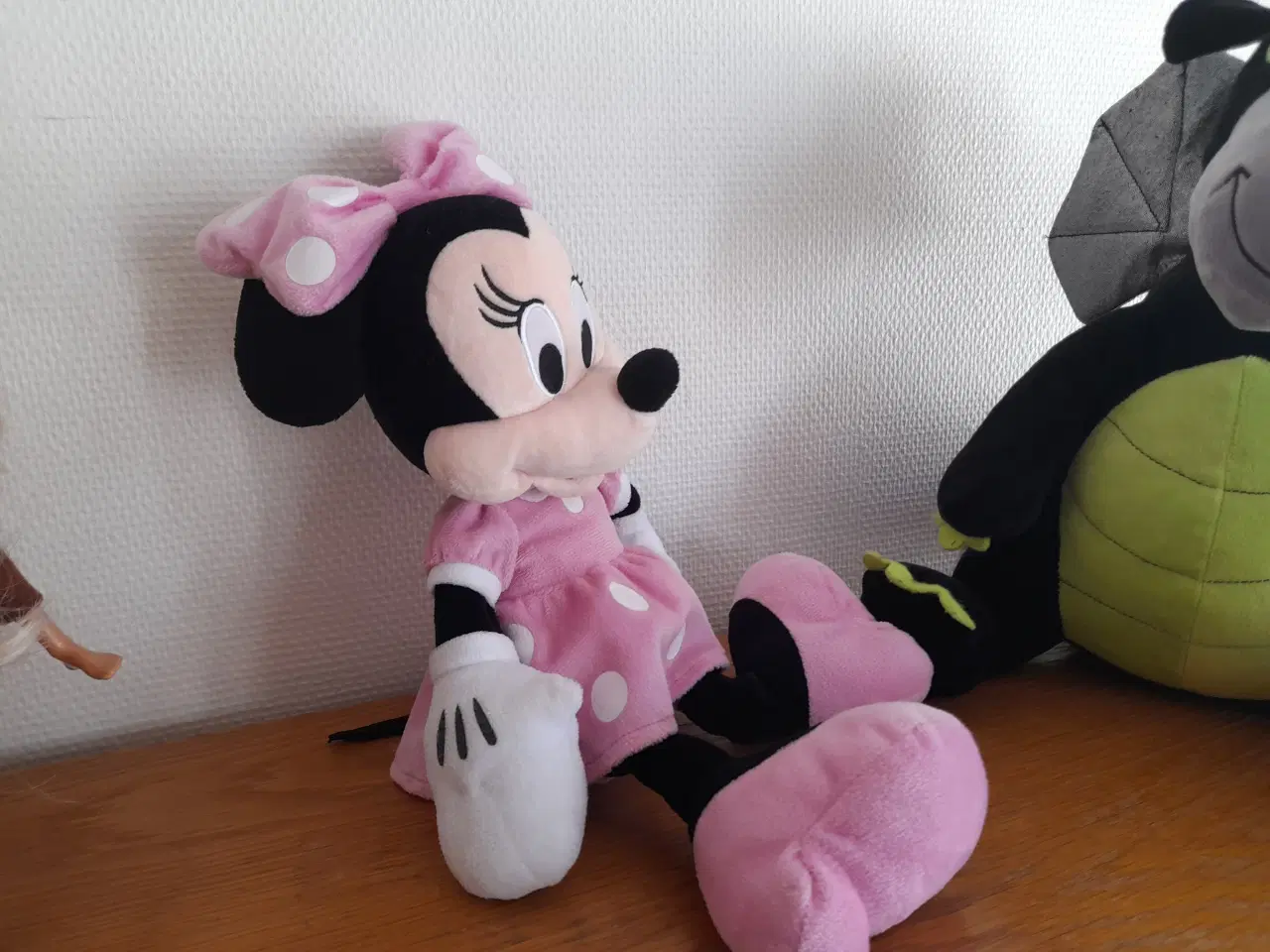 Billede 4 - 2 drager + Minnie mouse