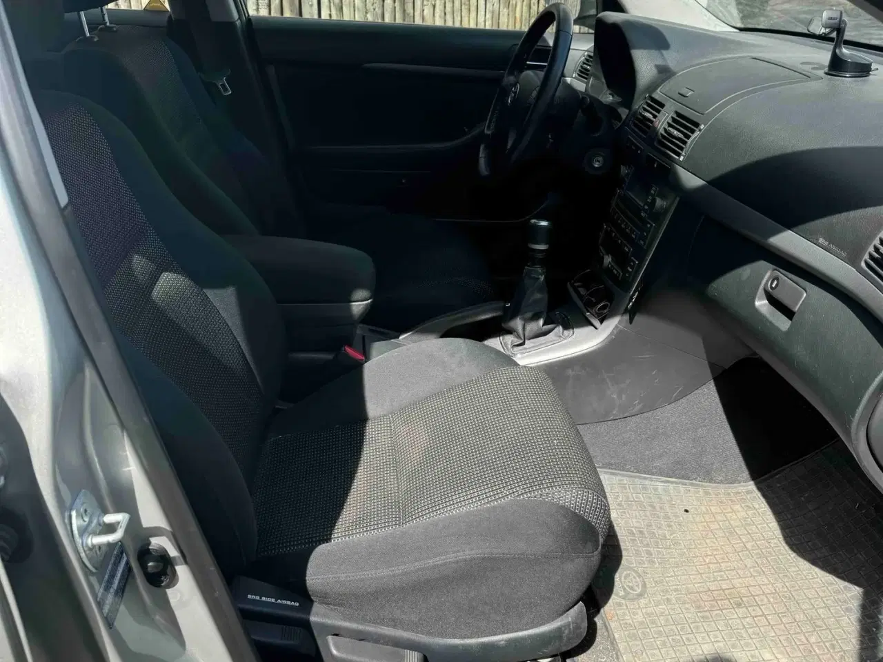 Billede 1 - Toyota Avensis 2,0 D-4D Executive stc.