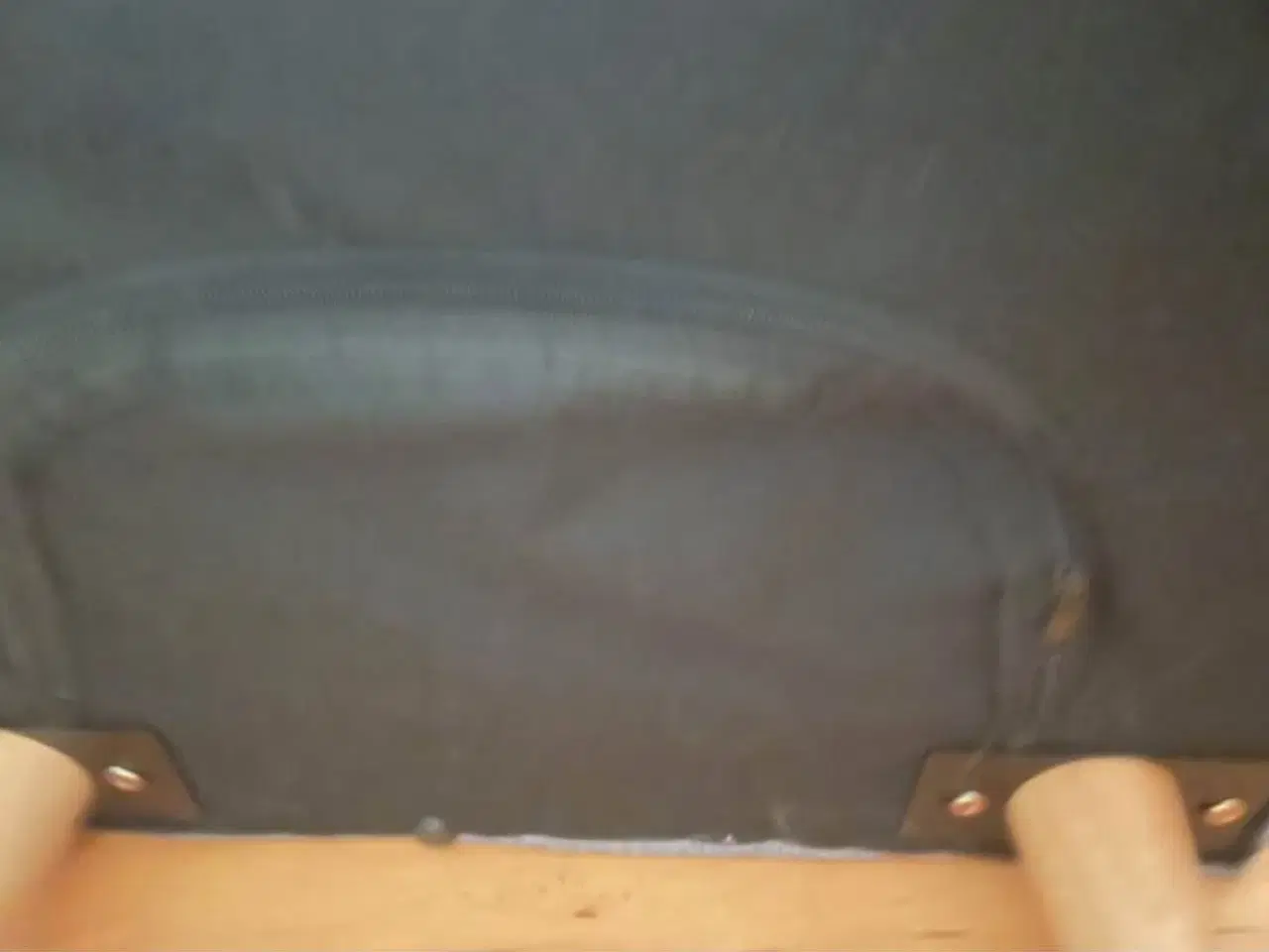 Billede 4 - Grå med træ fødder puf