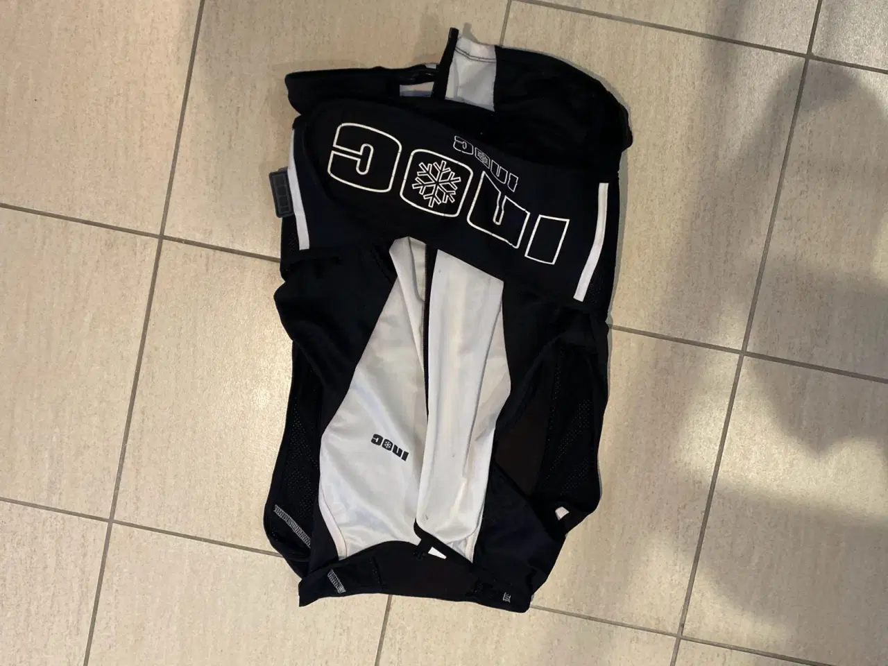 Billede 9 - Tøj, tanktaske, børne hjelm, 2 styks intercom. mm.