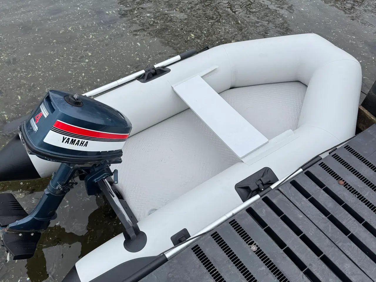 Billede 8 - Gummibåd med 4hk yamaha 2 takts kort ben