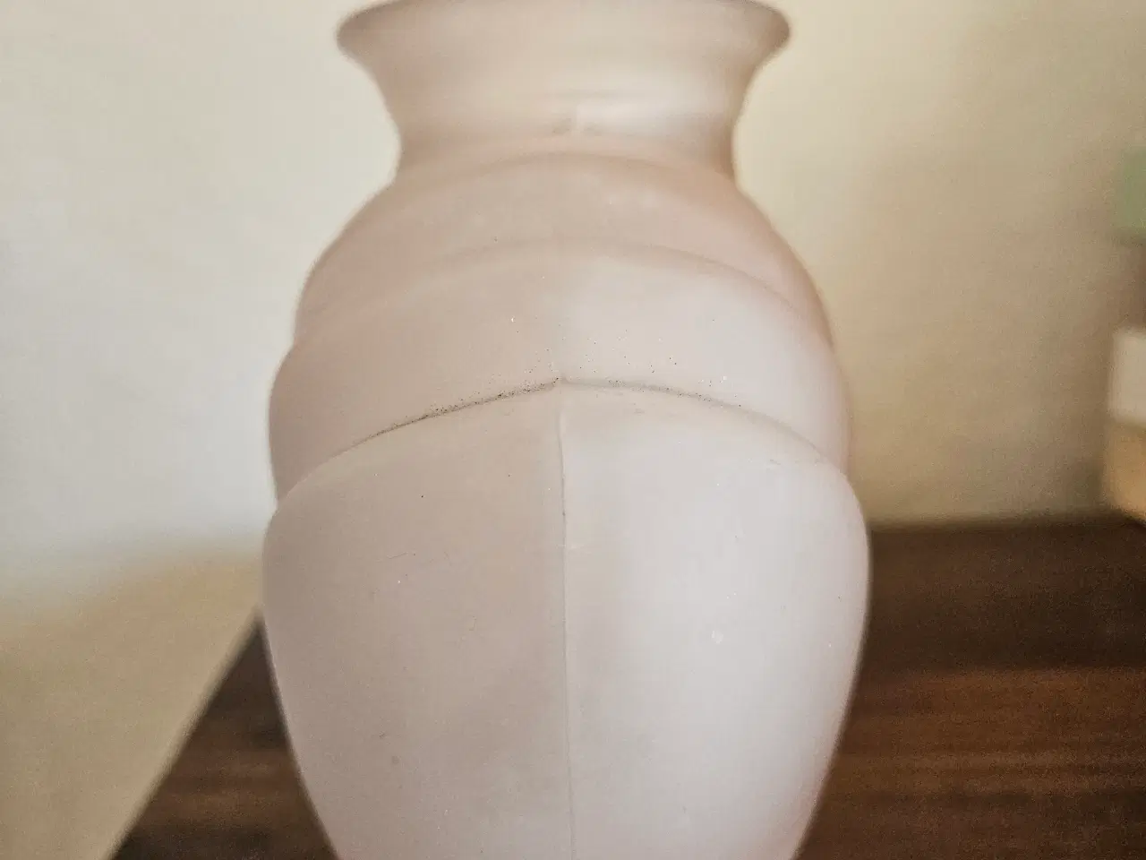 Billede 2 - Lyserød vase