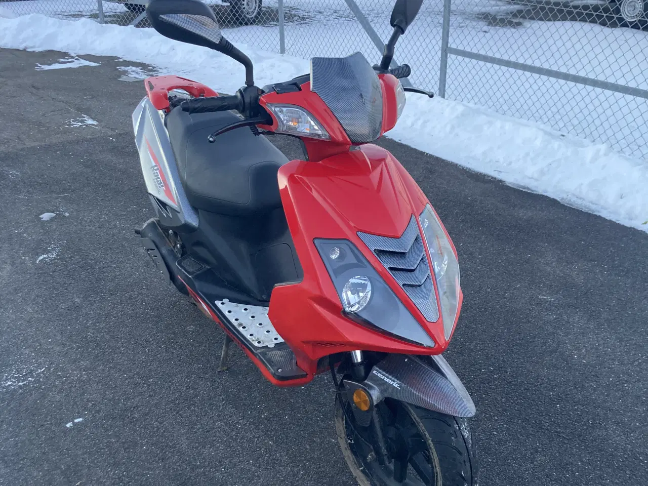 Billede 1 - Race generic scooter rød