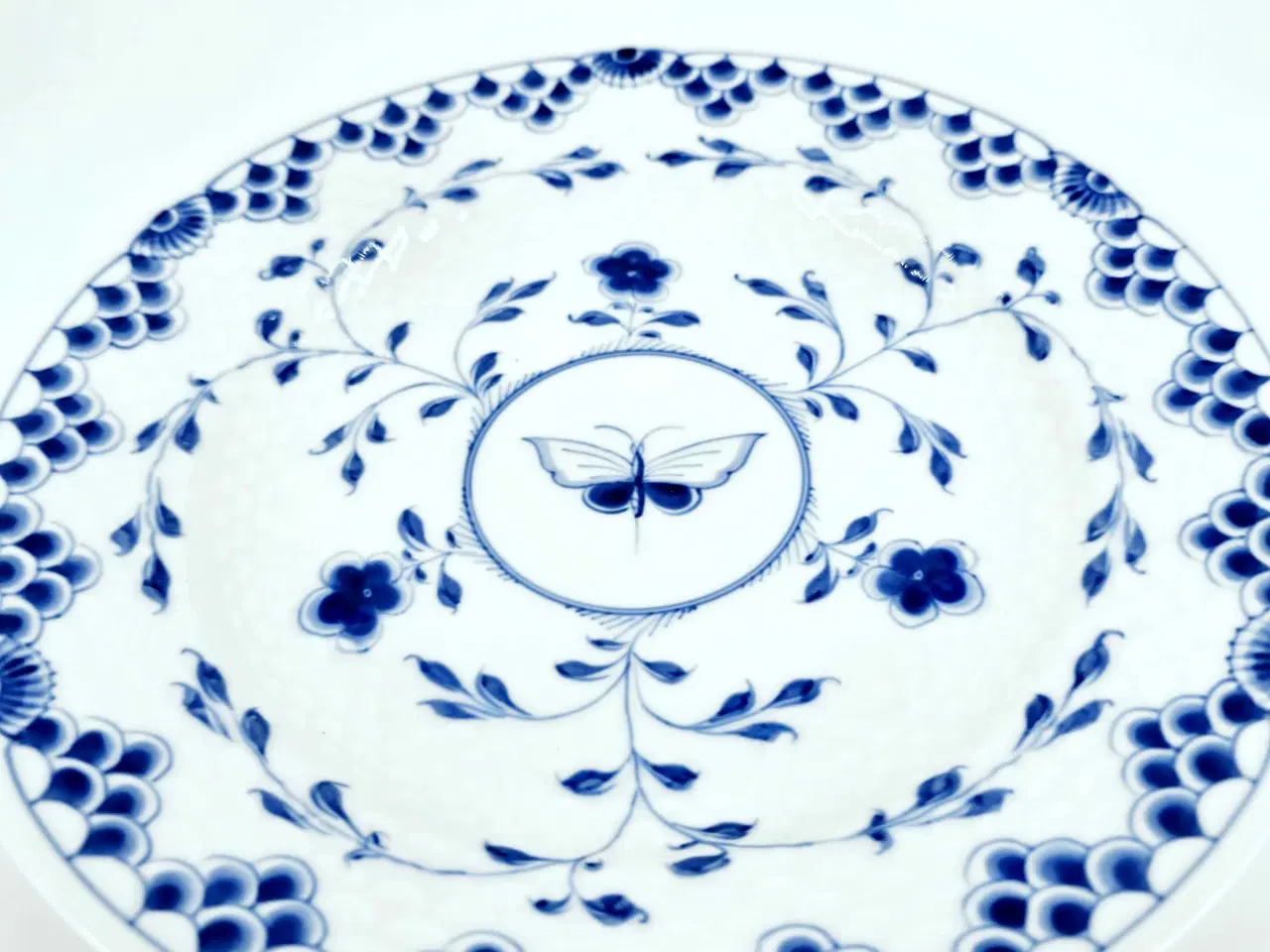 Billede 3 - Dickens Sommerfugl Middagstallerken Porcelæn 