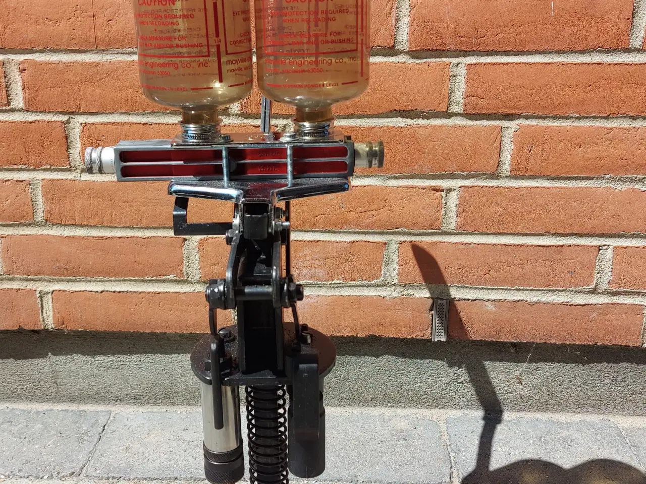 Billede 2 - Genladnings udstyr og diverse geværer.