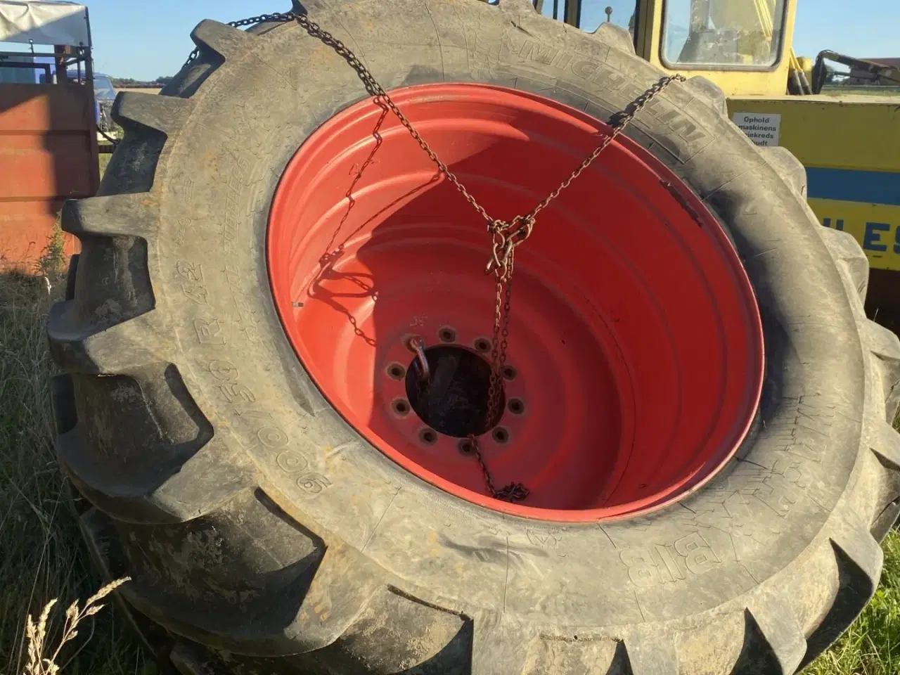 Billede 2 - Michelin 900/60R42
