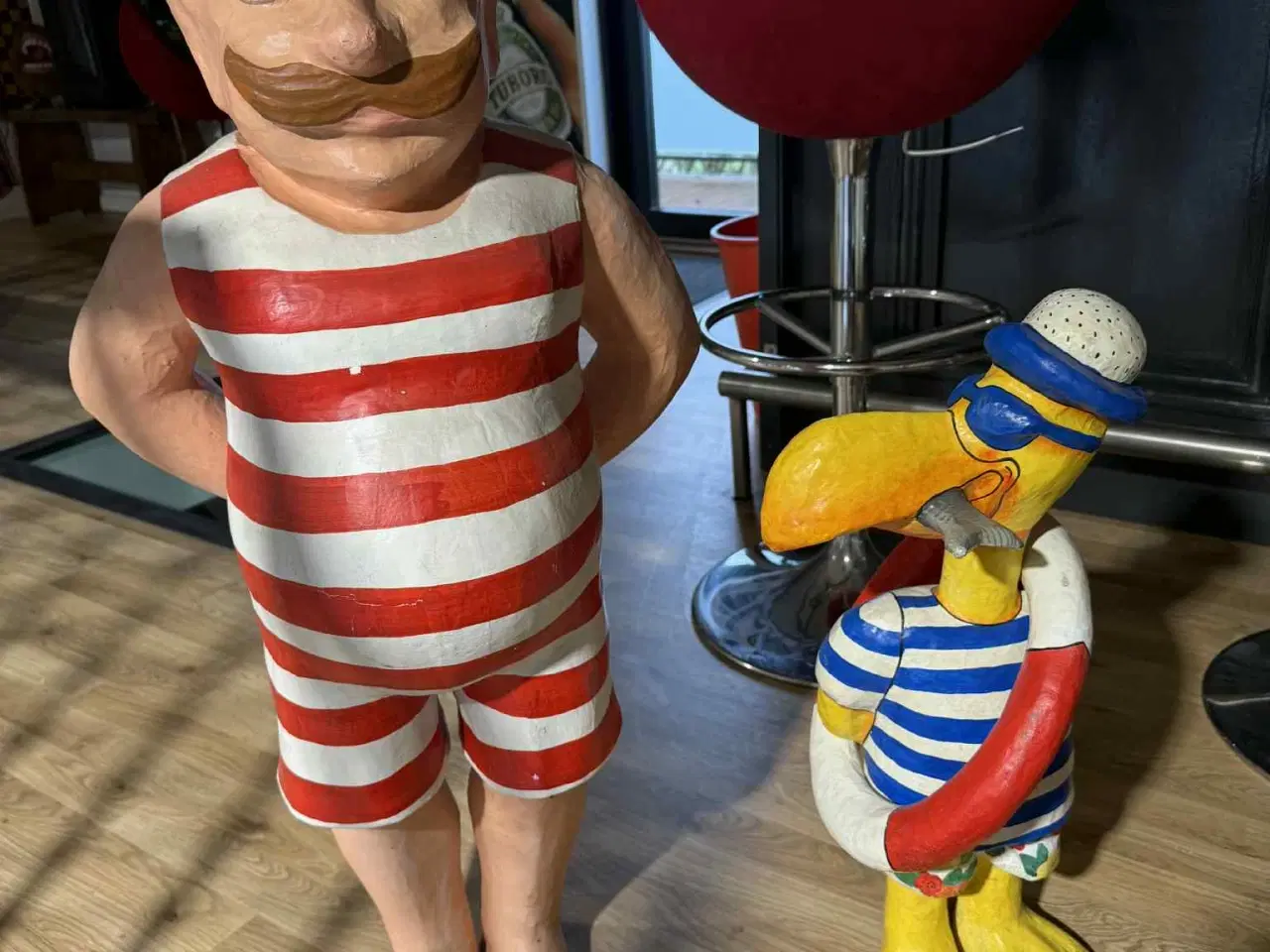 Billede 1 - 2 sjove figurer i papmache