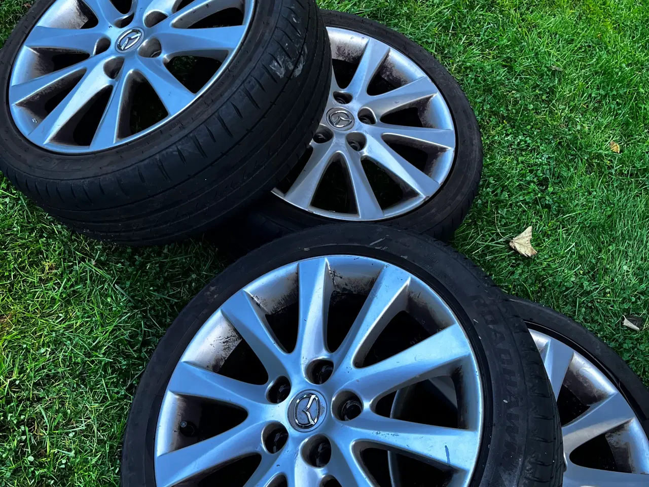 Billede 2 - 4 stk. Sommerdæk med alufælge 215/45 R17