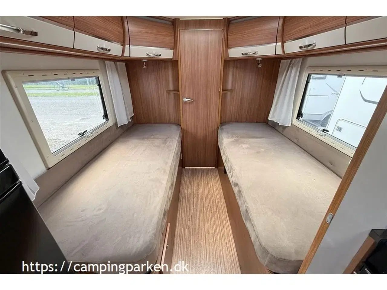 Billede 8 - 2011 - Adria Coral S 670 SLT   Velholdt Adria Coral med 5 selepladser og en del udstyr