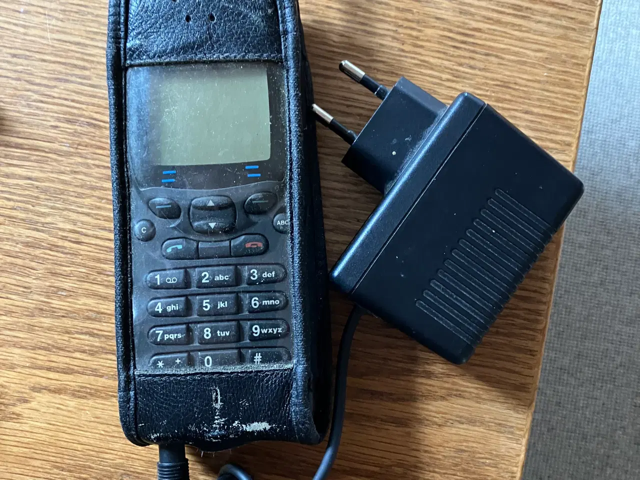 Billede 2 - Retro mobiler