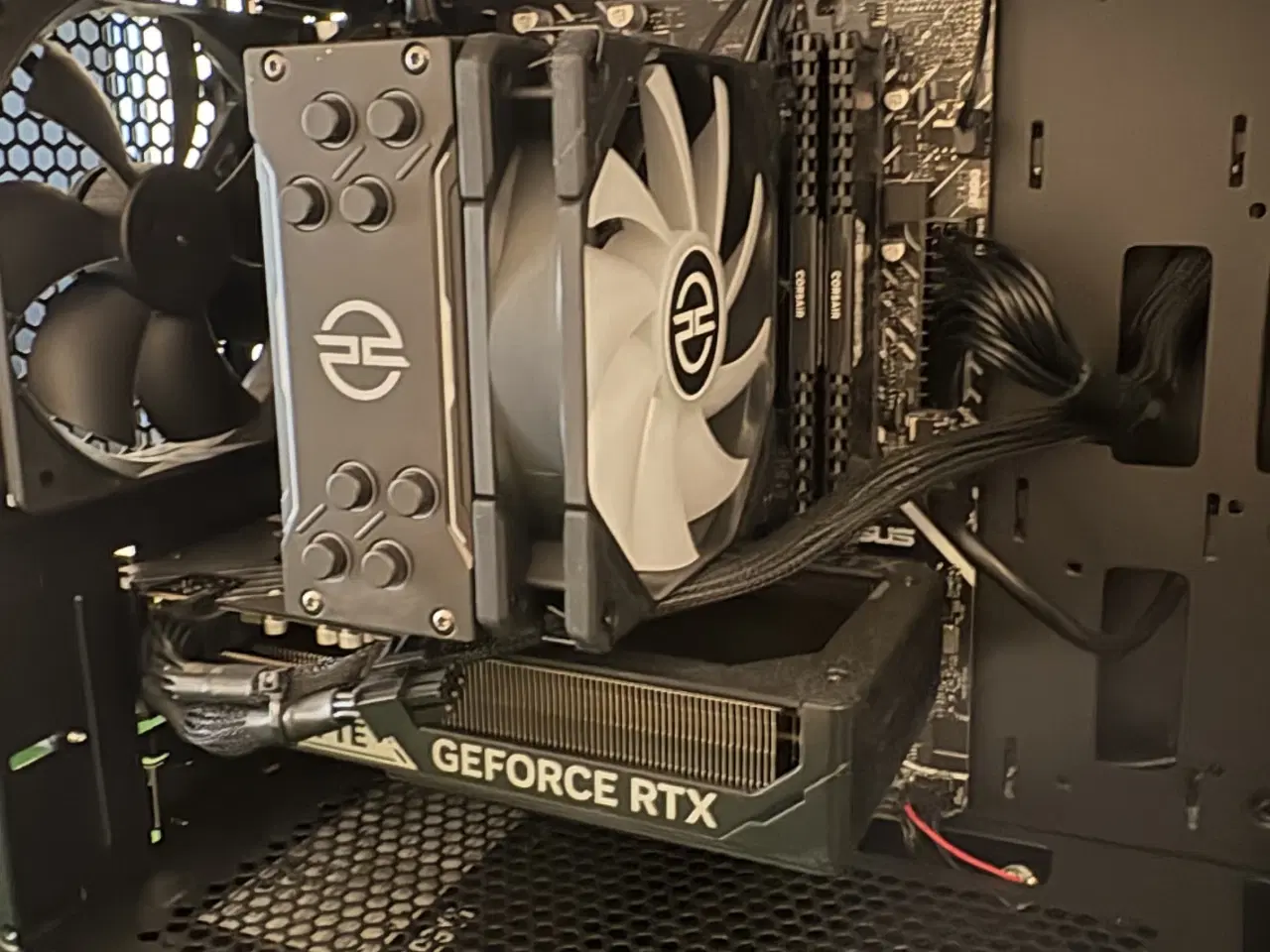 Billede 4 - Kraftig gamingstationær