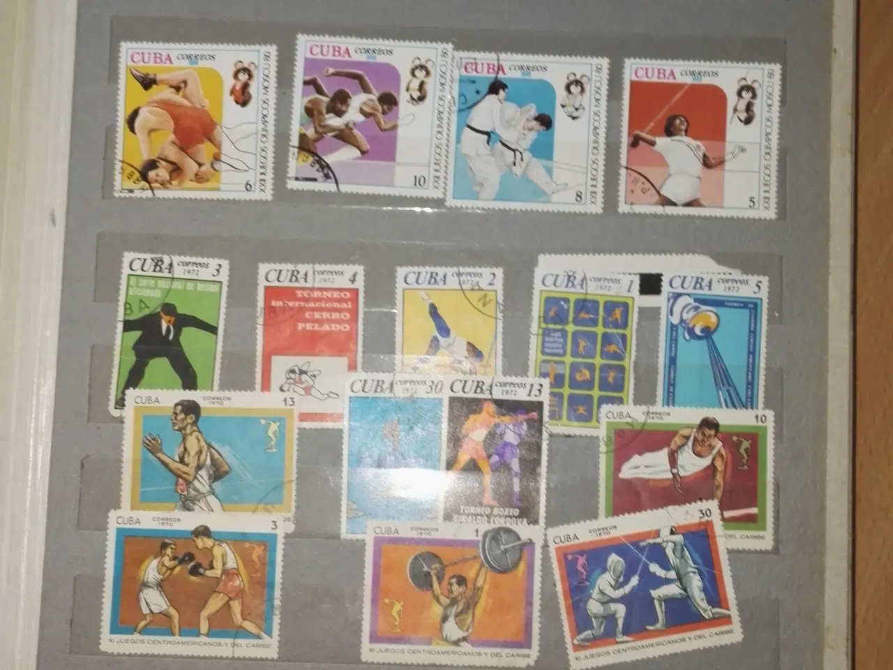 Billede 2 - Fuld frimærkealbum sælges
