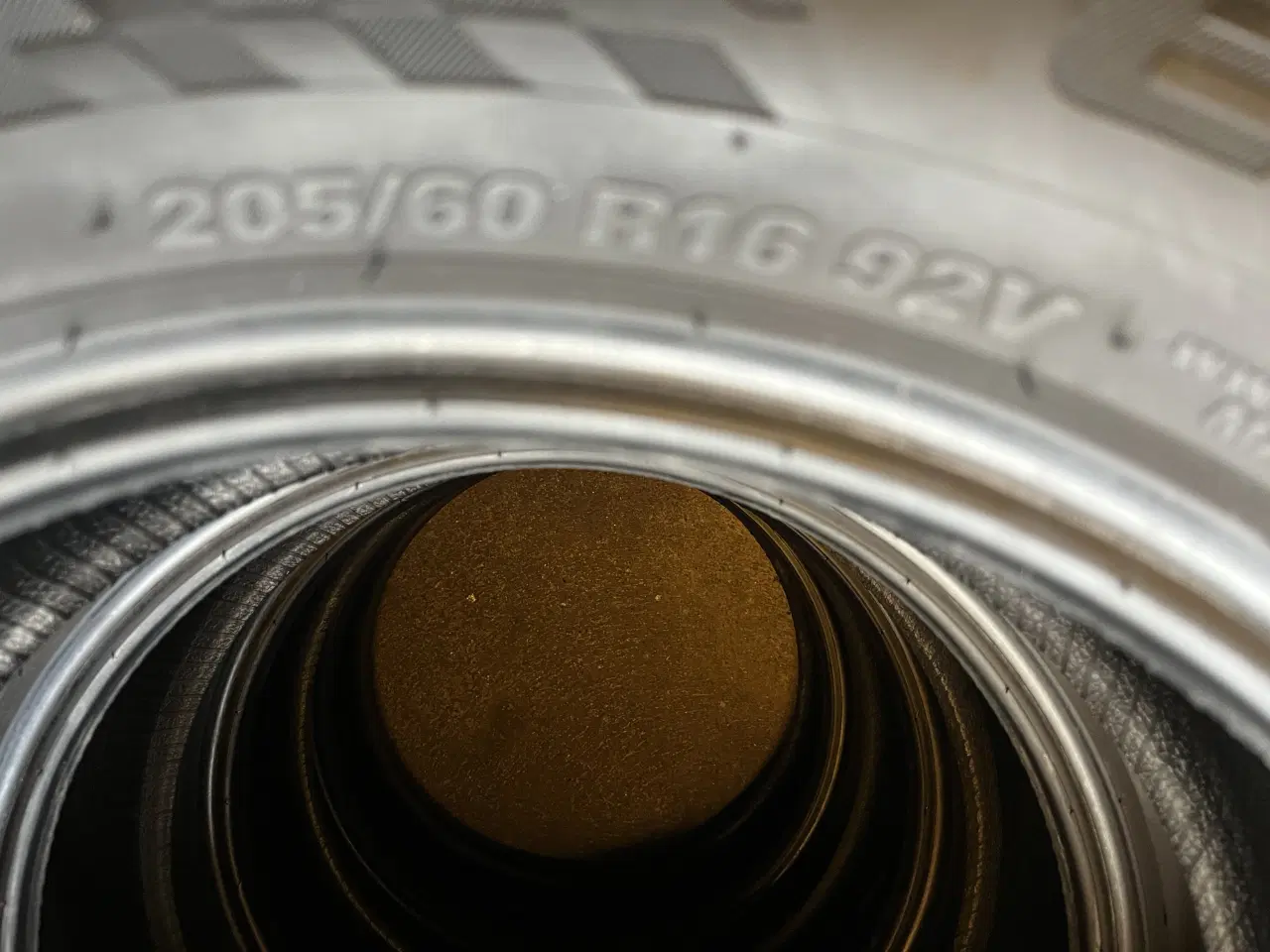 Billede 6 - 205-60-16 Sommerdæk Kumho.